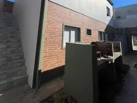 Depto Tipo Casa en Venta 5 años