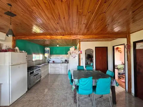 Casa 4 ambientes con 1 baño