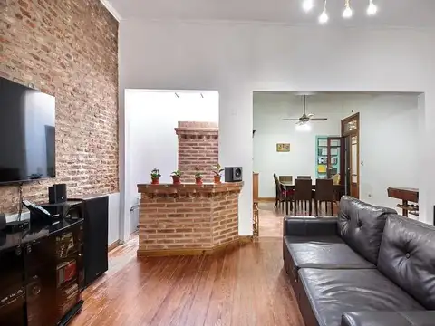 Portela 800, Piso pb