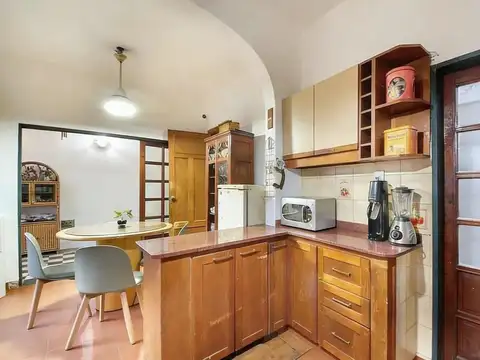 Casa 4 ambientes con 3 baños