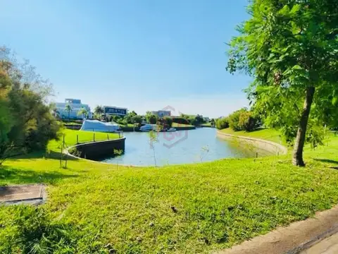 Lote al Río en Venta en El Yacht, Nordelta 100