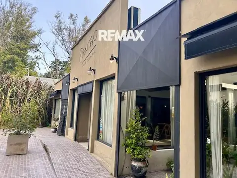 Local en Venta en La Lonja, USD 525.000