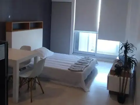 Monoambiente y cochera opc. Equipado!