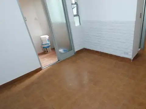 Departamento en Alquiler en Pompeya, $ 420.000