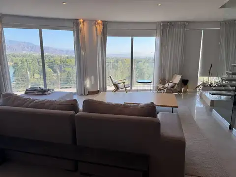 Departamento en Venta de 6 ambientes