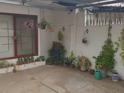 CASA EN VENTA LOMAS DE ZAMORA APTO CREDIT