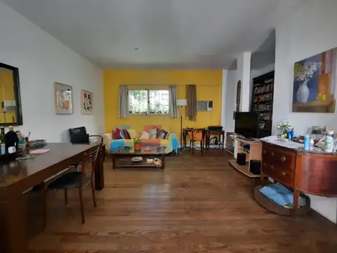 Depto Tipo Casa en Venta de 5 ambientes