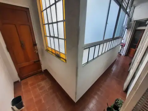 Depto Tipo Casa 5 ambientes con 2 baños
