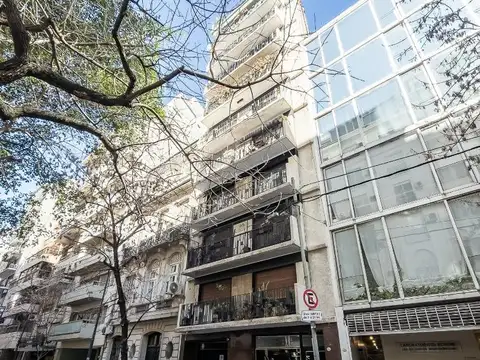 Juncal 1702 , Piso 4