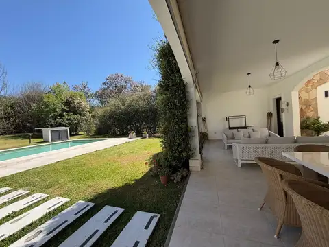 Casa en Alquiler en Salta, USD 3.000