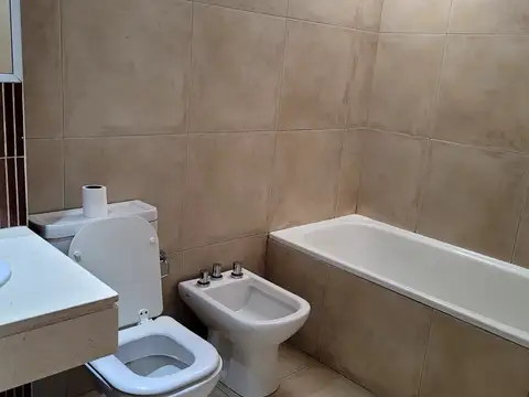 HERMOSO AMBIENTE CON BALCON AL CONTRAFRENTE APTO CREDITO