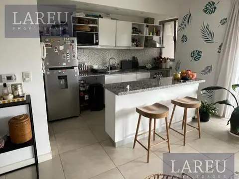 Departamento en venta,  2 ambientes en  Civis