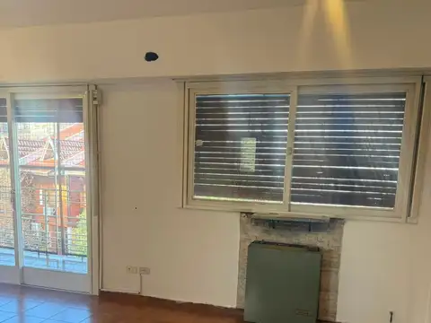Departamento en alquiler c/ cochera en Lanús Este