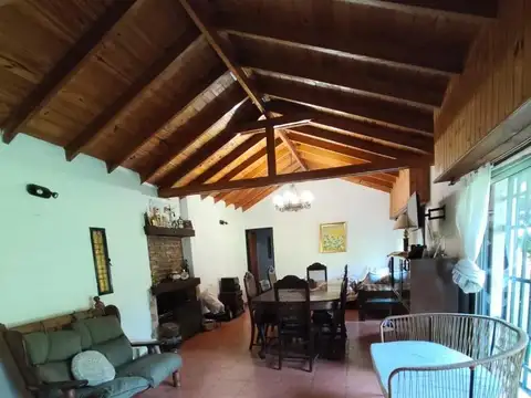 Casa en Venta con 1 cochera