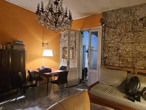 Casa 5 ambientes con 1 baño