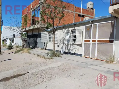 Vende Casa en Microcentro Oeste de Neuquén