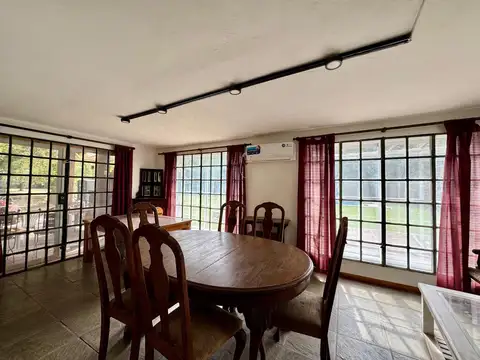 Casa en Venta en Loma Verde, USD 270.000