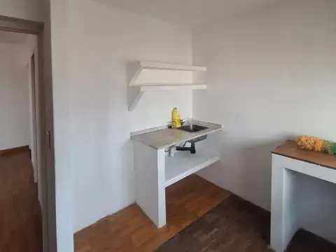 Depto Tipo Casa 4 ambientes con 2 baños