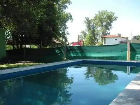 PARQUE SIQUIMAN CASA 2 DORMITORIOS PISCINA COCHERA