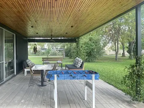 Casa 4 ambientes con 3 baños