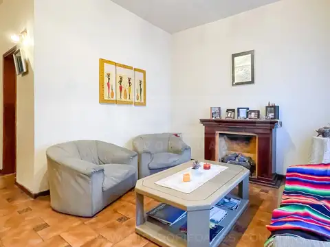 Casa en Venta en Olivos Roche, USD 350.000