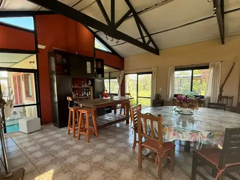 Venta casa tres ambientes mas lote