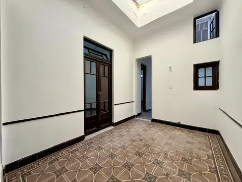 VENTA DE CASA 4 DORM Y LOCAL EN GOES