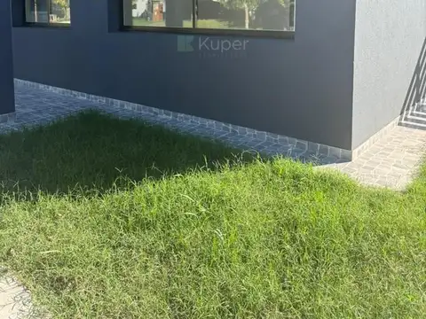 Casa en venta de 4 ambientes en San sebastian