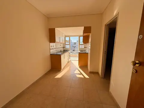 Bacacay 600, Piso 8