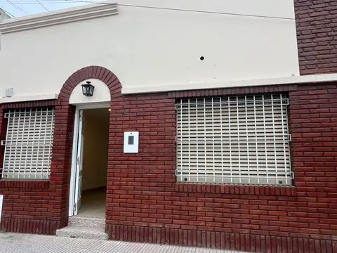 VENTA CASA 2 DORMITORIOS CANDIOTI NORTE
