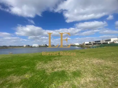 Puertos Del Lago/ Riberas