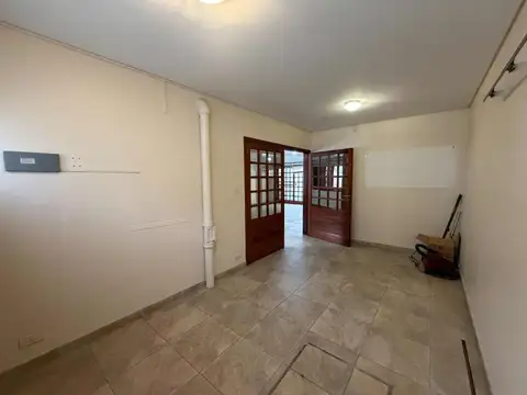Depto Tipo Casa 5 ambientes con 1 baño