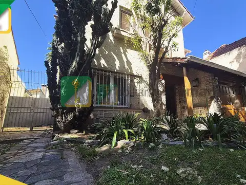 Venta - Casa - 3 dormis + habit. servi. - Villa Ballester