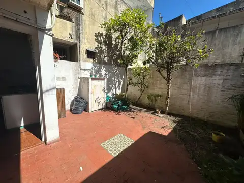 Depto Tipo Casa en Alquiler 50 años