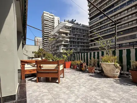 Dúplex 6 Ambientes con Cochera y Balcones Aterrazados – Piso Alto Súper Luminoso