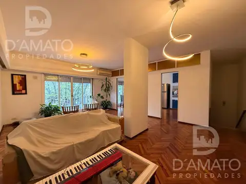 Depto Tipo Casa en Venta de 4 ambientes