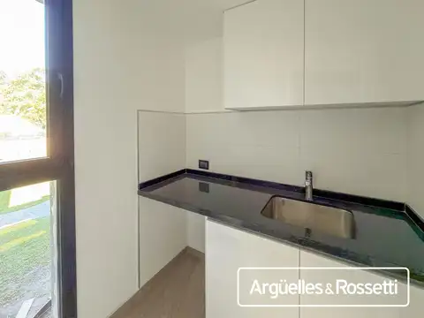 Departamento 4 ambientes con 3 baños