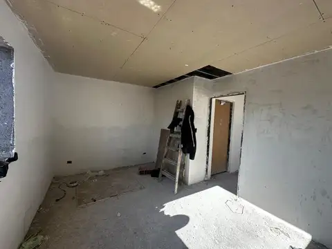 Venta Depto 1er Piso Con Cochera Guaymallen
