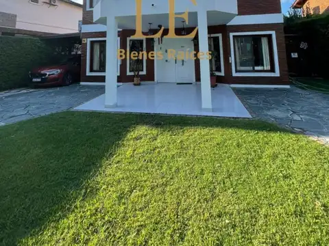 Casa en Venta con 5 cocheras