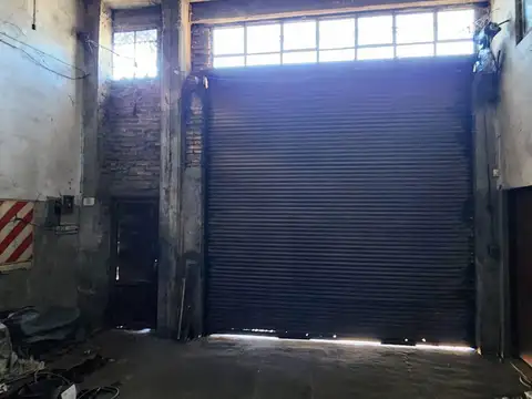 Galpon en Venta en Isidro Casanova, USD 170.000