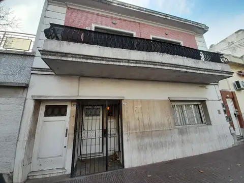 PH EN VENTA EN PLANTA BAJA 130M2 SIN EXPENSAS