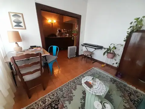 Depto Tipo Casa 4 ambientes con 2 baños