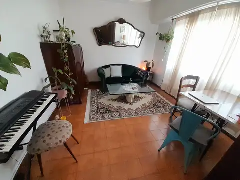 Depto Tipo Casa en Venta en Floresta, USD 135.000