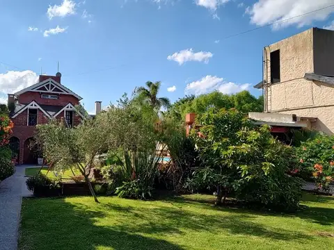 Casa 7 ambientes con 3 baños