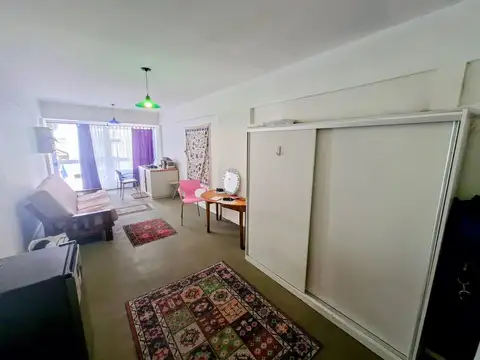 VENTA MONOAMBIENTE CON BALCÓN - MICROCENTRO