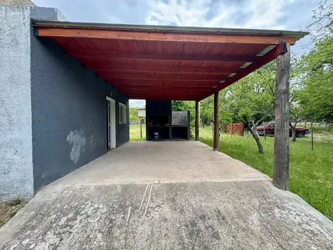 Casa 4 ambientes con 1 baño