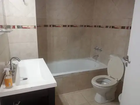 Depto Tipo Casa en Alquiler de 3 dormitorios