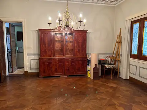 Casa en Alquiler con 1 cochera
