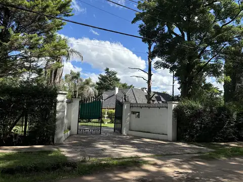 Quinta de ensueño arbolada. Del Viso