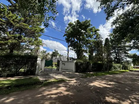 Quinta en Venta con 4 cocheras
